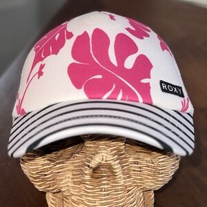 Roxy Girls Honey Coconut Trucker Hat with adjustable SnapBack closure- NWT